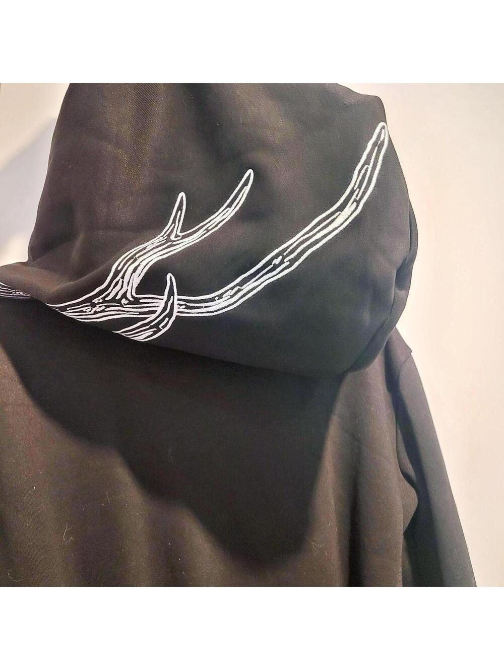 NWT Restyle 'Into The Wild' Antler Hoodie 🦌 - Picture 3 of 3